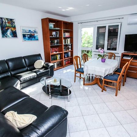 Appartement Apartman Mario à Poreč Extérieur photo