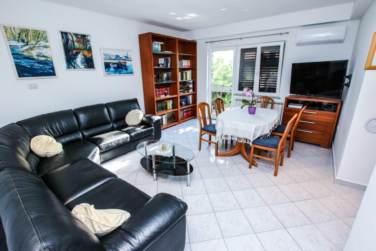 Appartement Apartman Mario à Poreč Extérieur photo