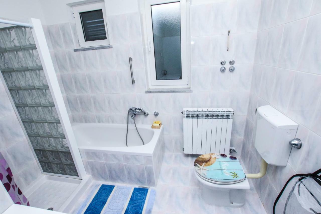 Appartement Apartman Mario à Poreč Extérieur photo